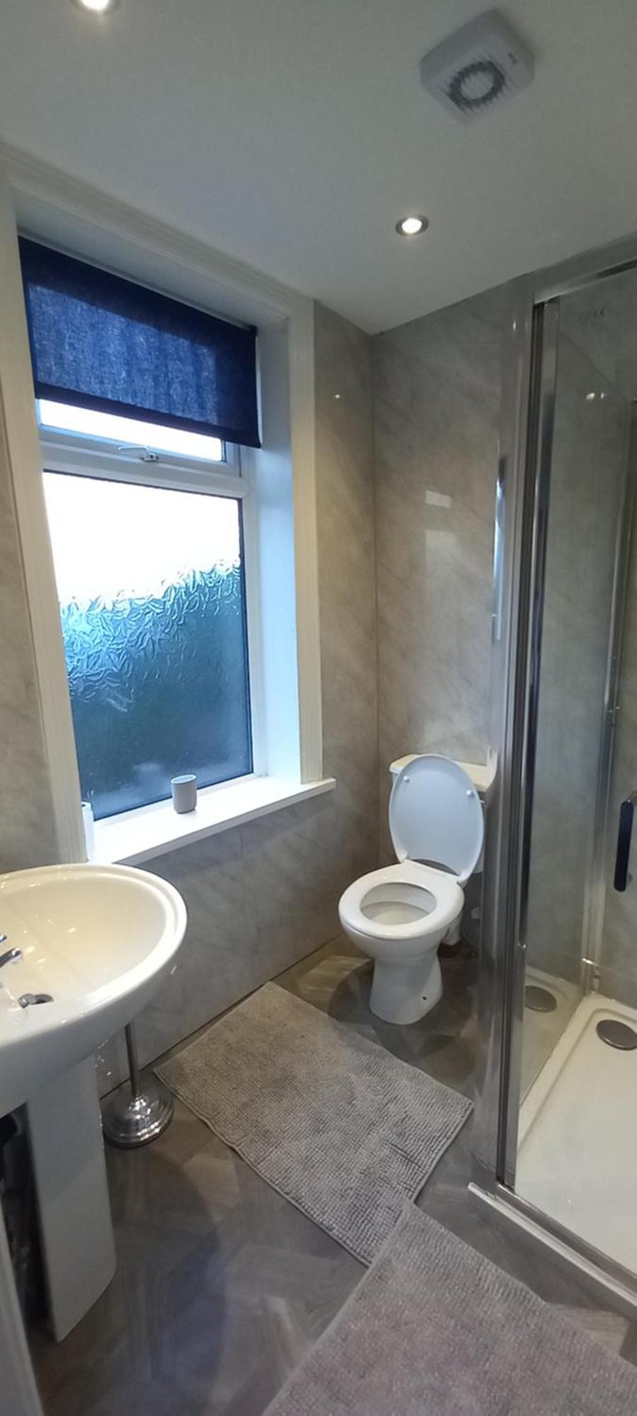 Room From Home, Private Ensuite Spacious Room เชฟฟิลด์ ภายนอก รูปภาพ