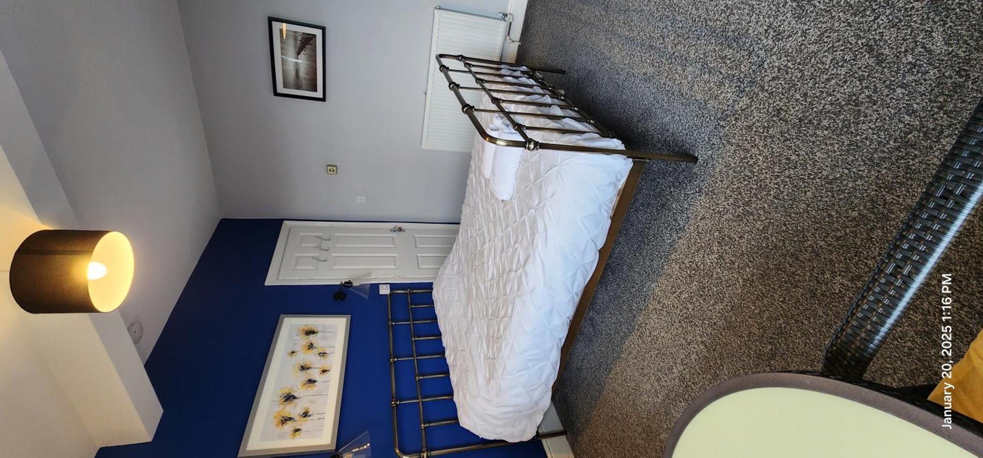 Room From Home, Private Ensuite Spacious Room เชฟฟิลด์ ภายนอก รูปภาพ